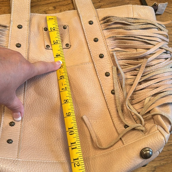 STS Ranchwear Free Spirit Leather shoulder bag - Picture 3 of 14